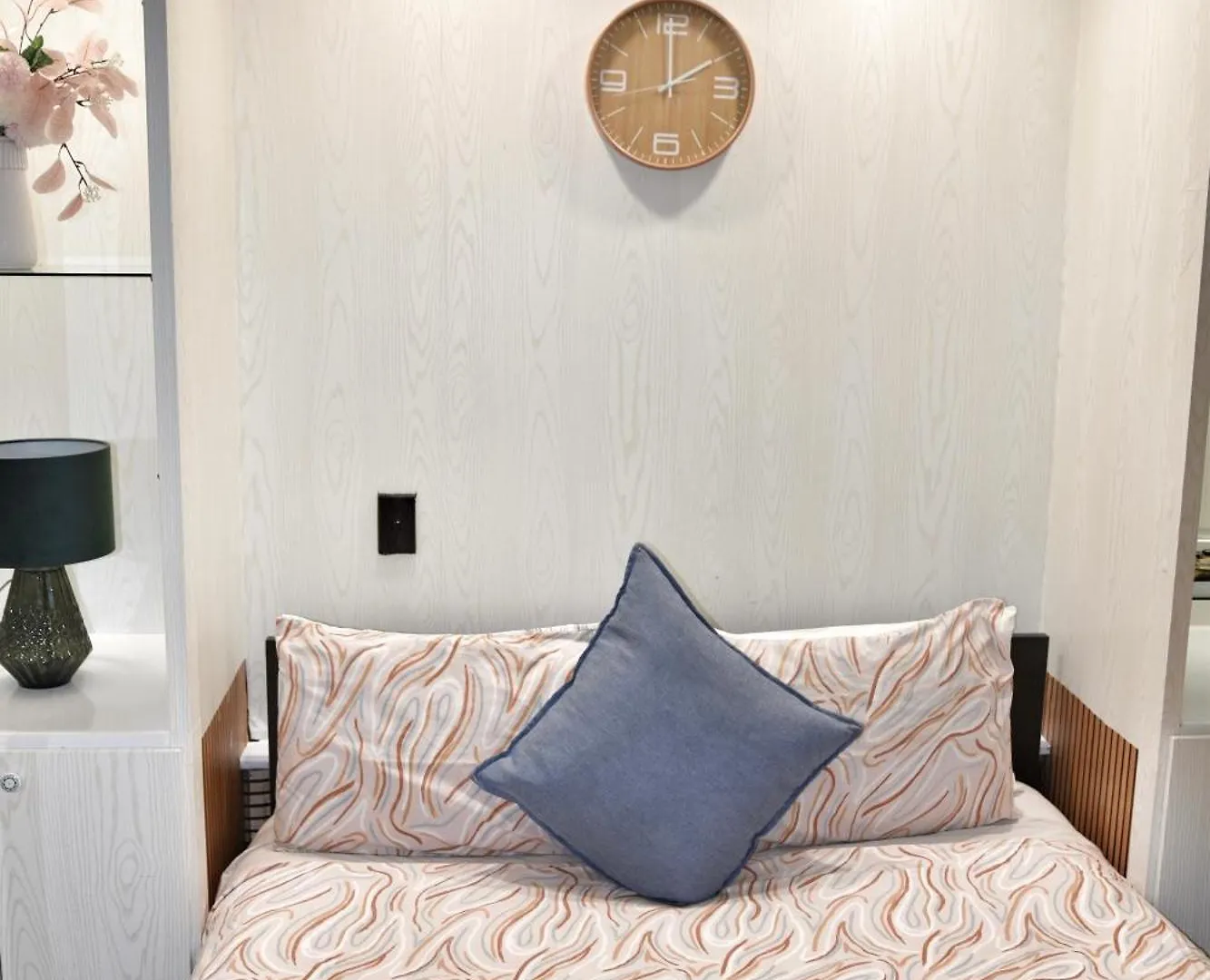 Entire Holiday Apartment Westcourt